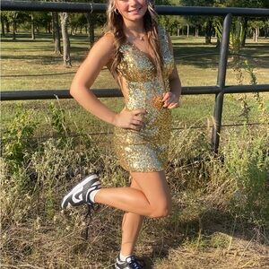 Jovani Short Backless Fitted Dress - Gold